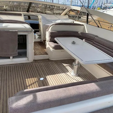 Πλωτό κατάλυμα Yacht 17m Princess V52 Port Canto 3 Ac *