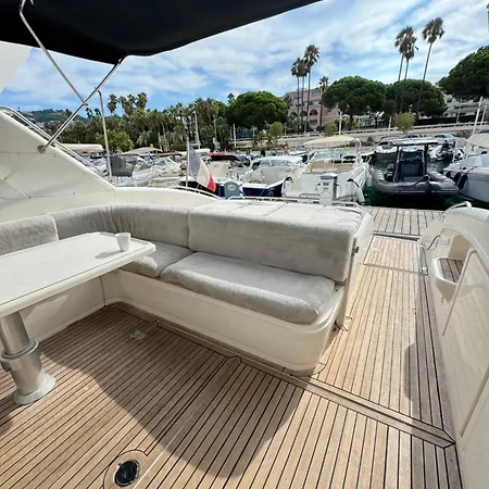 Πλωτό κατάλυμα Yacht 17m Princess V52 Port Canto 3 Ac